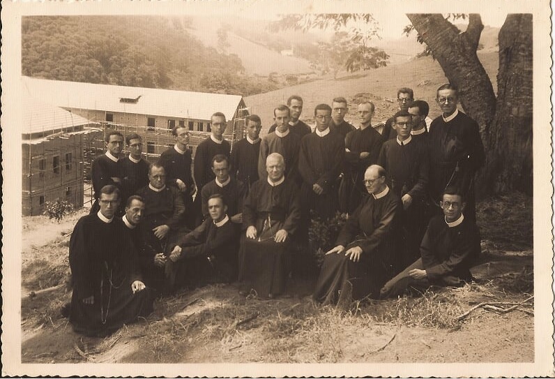 Foto com os padres Foto com os padres
