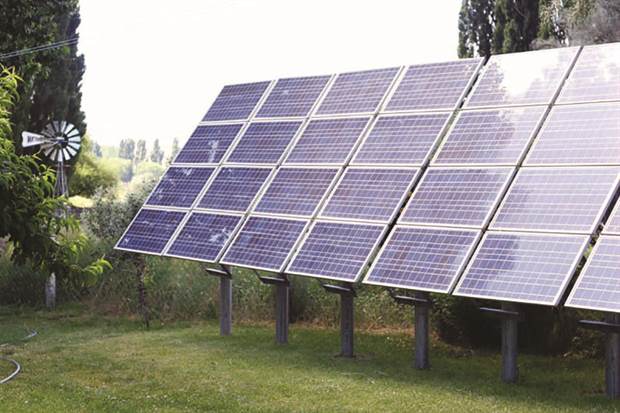 Painéis solares, uma opção para gerar energia limpa. Foto: Living/Daniel Karp Painéis solares, uma opção para gerar energia limpa. Foto: Living/Daniel Karp