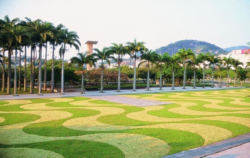  Jardim do MAM feito por Burle Marx